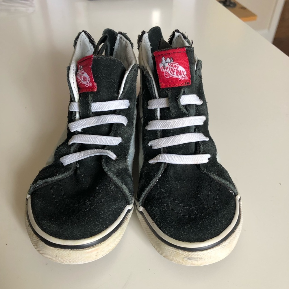 Snoopy Vans